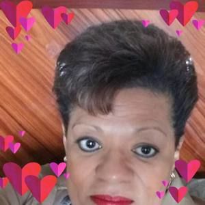 Meet your Posher, Adelfa